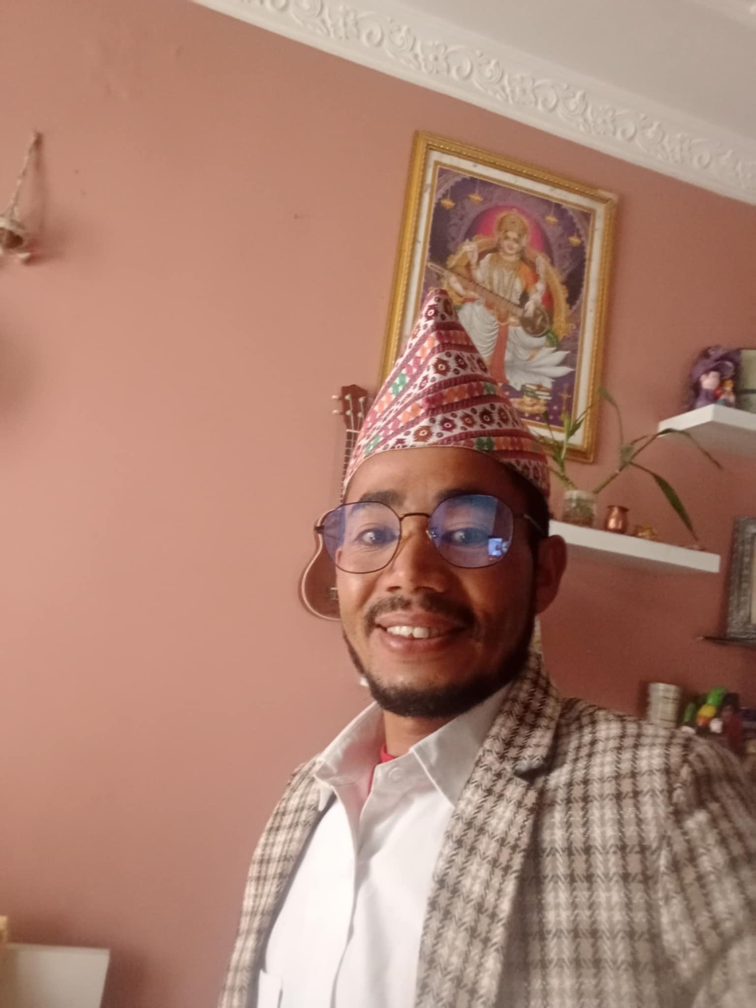कठिन परिस्थिति मा हुर्केका अमर राजनितीमा हुमिए ।